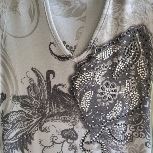 Pinkeli Hooded Embellished Jersey - Picture 15 of 16